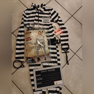 Spirit Halloween women's lock me up inmate Halloween costume small 4-6